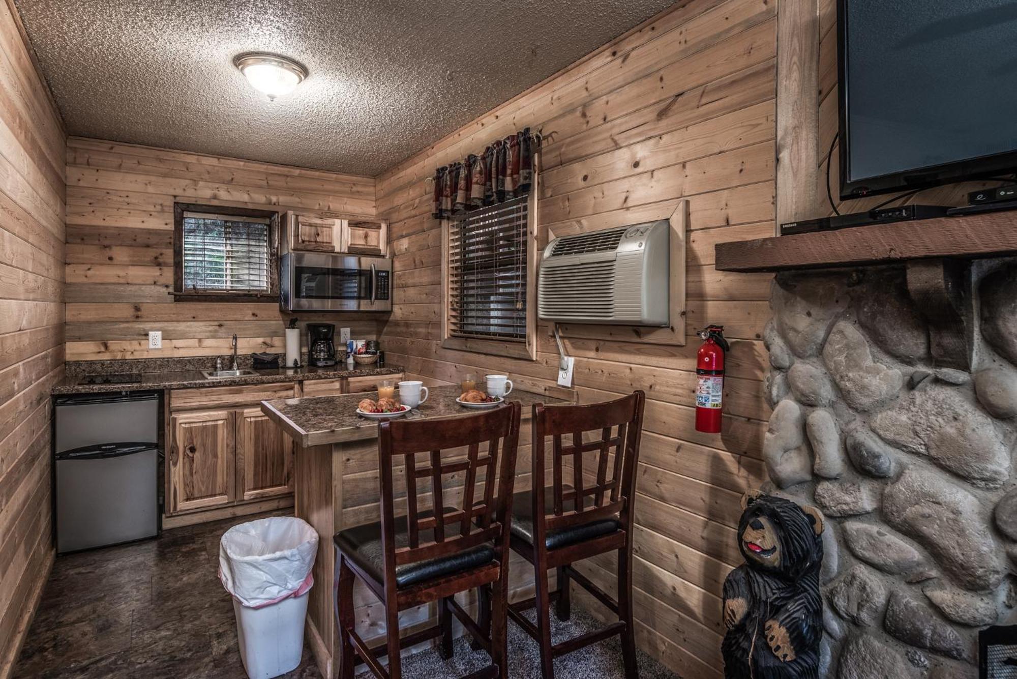 Upper Canyon Inn & Cabins Ruidoso Bagian luar foto